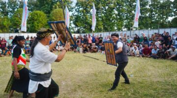 Peresean, Warisan Budaya Sasak yang Kesatria, Diarahkan Menjadi Festival Bertaraf Nasional dan Mendunia