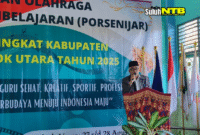 Kadis Dikbudpora KLU H Adenan M. Pd membuka Porsenijar PGRI KLU
