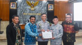 Pemprov NTB meluncurkan Buku Metadata 2025 sebagai pedoman standar data daerah untuk pembangunan yang inklusif.