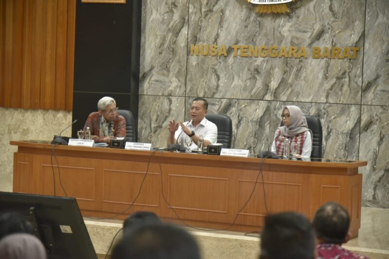 Gubernur NTB Lalu Muhamad Iqbal dorong hilirisasi pangan dan program desa berdaya sebagai strategi utama tekan angka kemiskinan.
