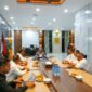 
Gubernur NTB apresiasi peran Kadin sebagai mitra strategis pemerintah, dorong investasi dan Musprov Kadin 2025 sukses.