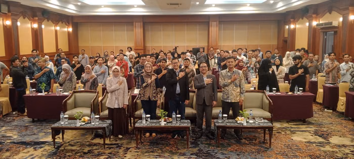 Komdigi dan Media Indonesia edukasi jurnalis NTB soal literasi digital dan pemanfaatan AI secara etis dan bertanggung jawab. (Yusuf Riaman/MI)