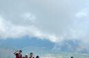 Panorama Bukit Pergasingan Sembalun pada salah satu spot view 